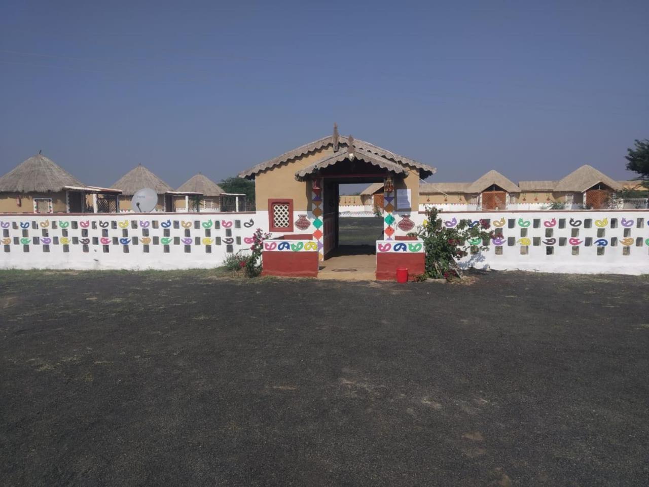 Banni Village Resort - Rann Of Kutch Bherandiāla Extérieur photo
