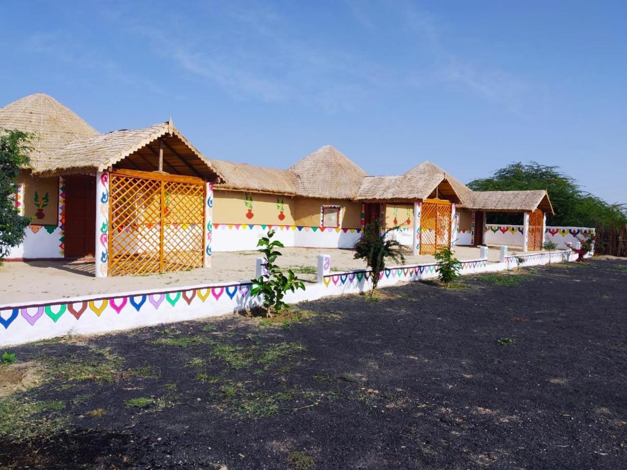 Banni Village Resort - Rann Of Kutch Bherandiāla Extérieur photo