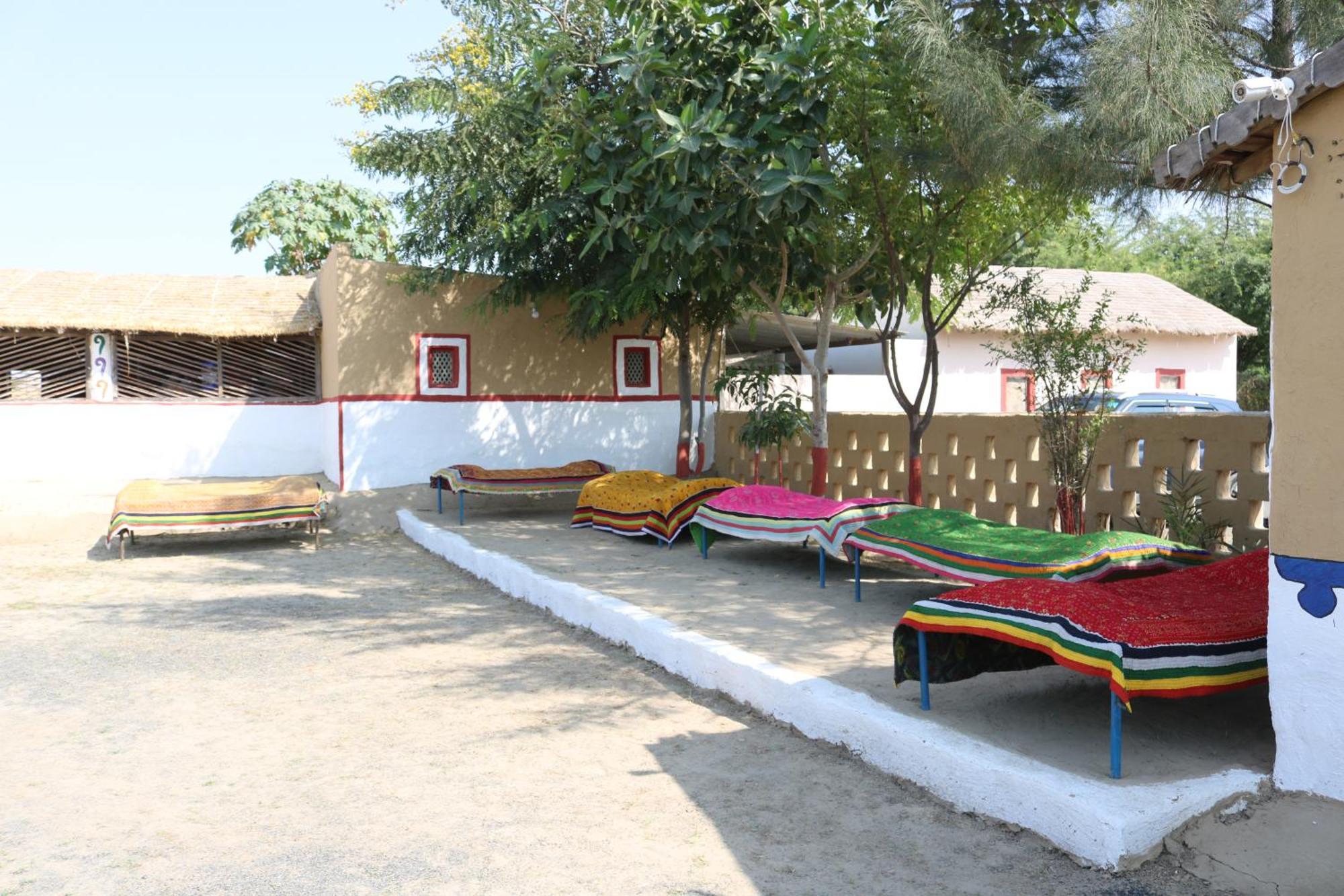 Banni Village Resort - Rann Of Kutch Bherandiāla Extérieur photo
