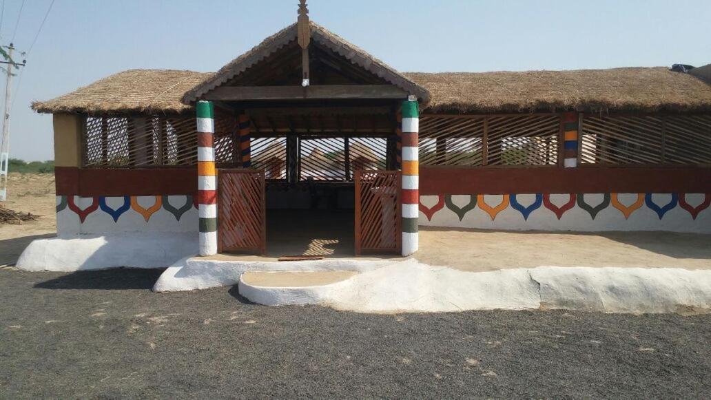Banni Village Resort - Rann Of Kutch Bherandiāla Extérieur photo