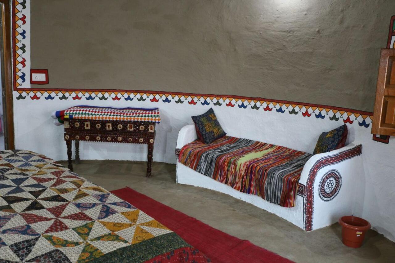 Banni Village Resort - Rann Of Kutch Bherandiāla Extérieur photo