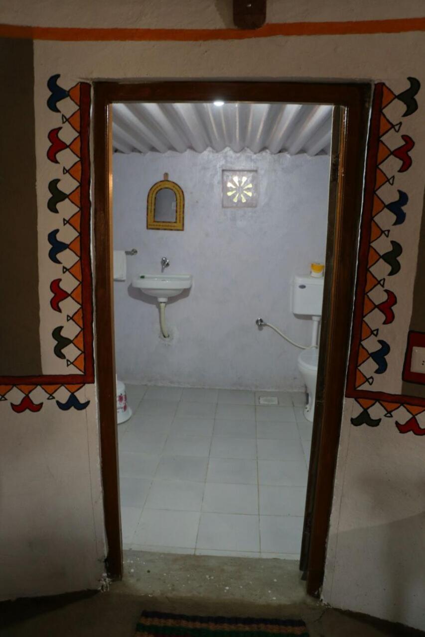 Banni Village Resort - Rann Of Kutch Bherandiāla Extérieur photo